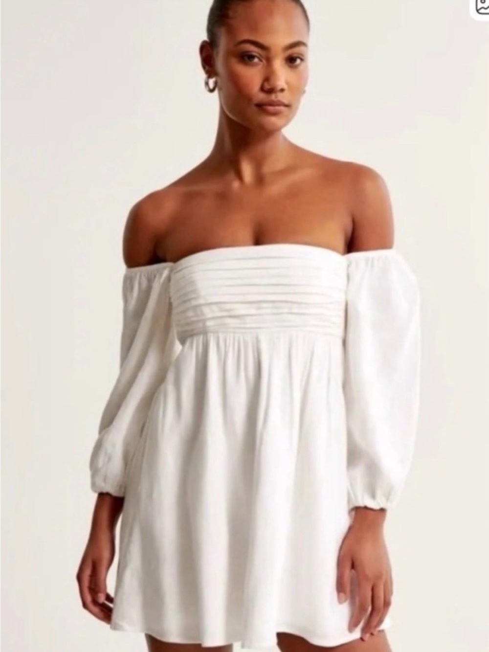 Abercrombie & Fitch Cream Puff Sleeve Mini Dress